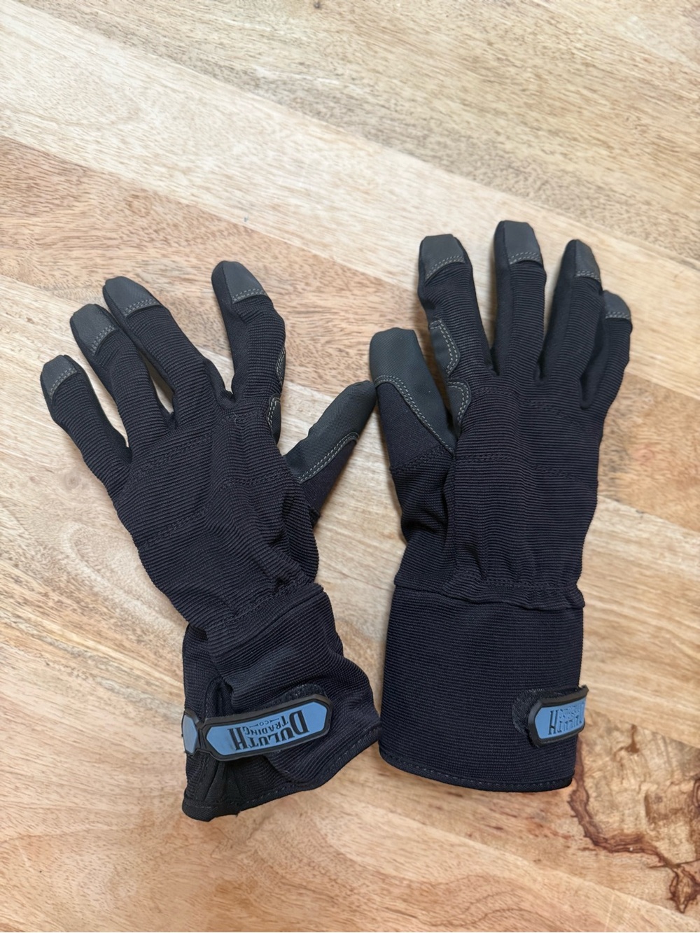 Duluth Trading Co Black Gloves with Gray Tips